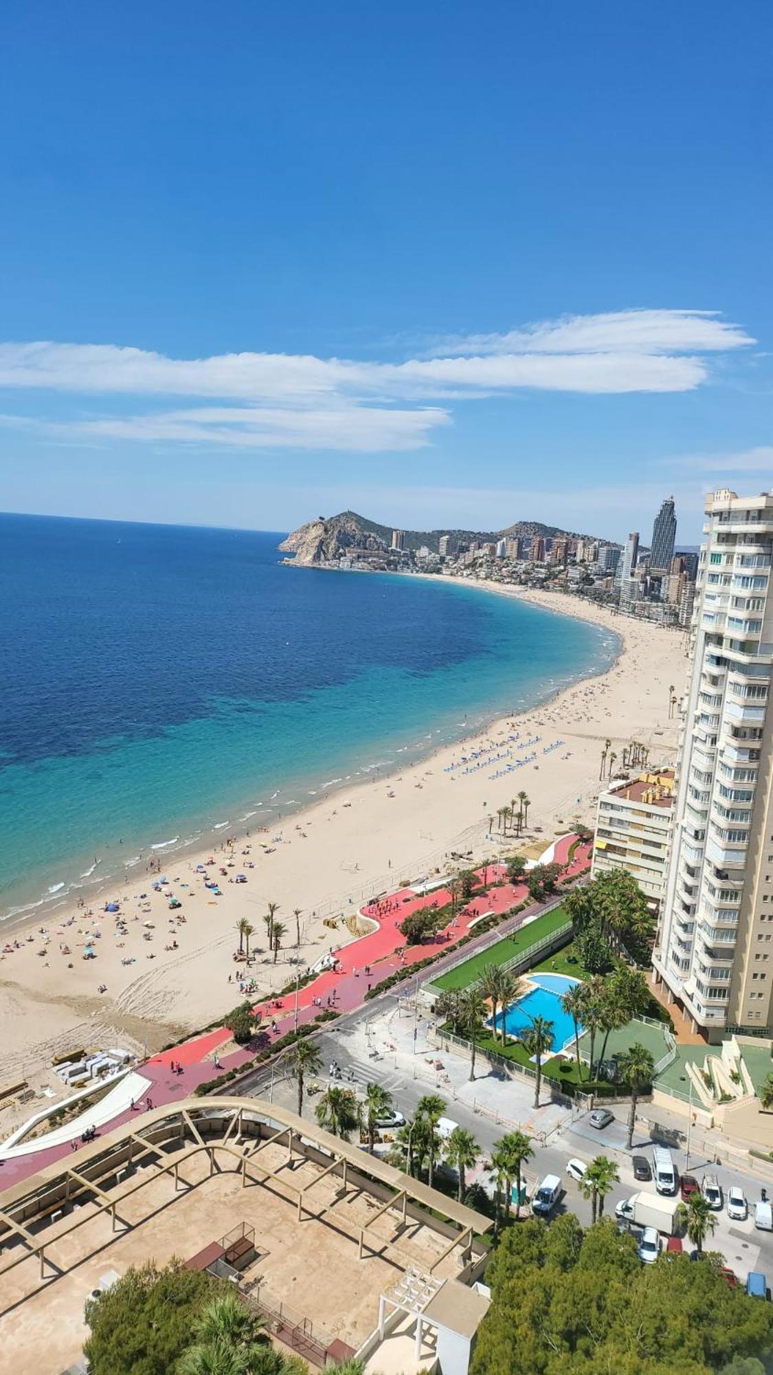 Appartamento Nuevo Apto Balcon De Poniente 1 A Linea Playa Torre 2 Luxe Sm Con Aire, Piscina,Jar Vistas Espectaculares Al Mar De Benidorm Esterno foto