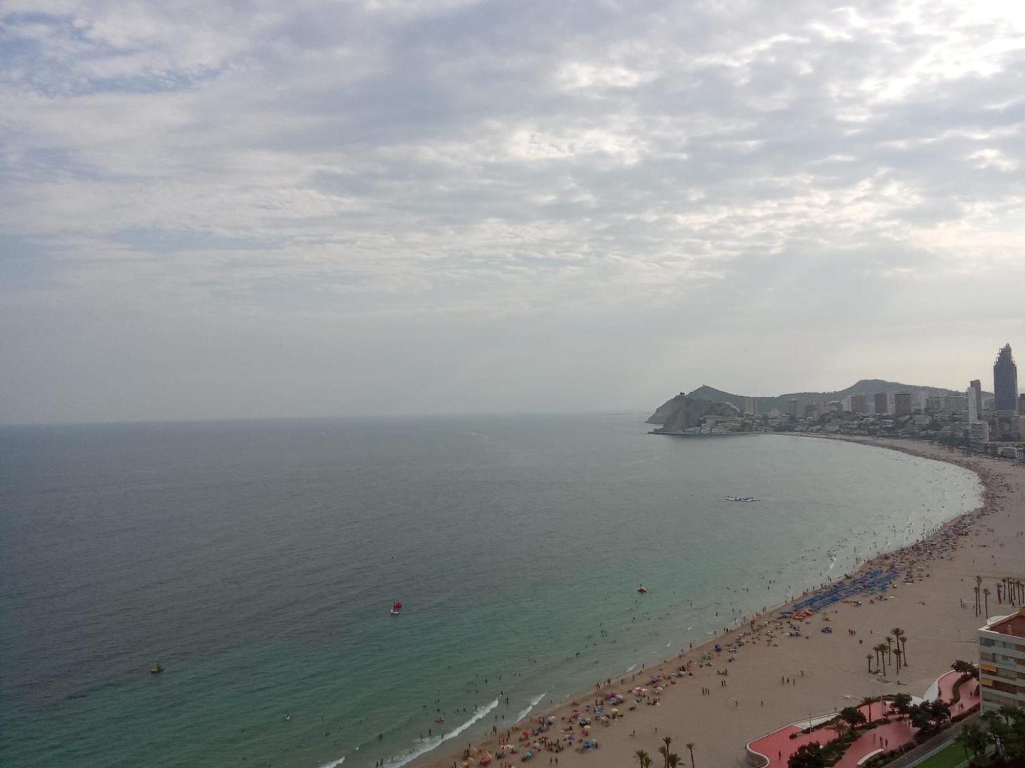 Appartamento Nuevo Apto Balcon De Poniente 1 A Linea Playa Torre 2 Luxe Sm Con Aire, Piscina,Jar Vistas Espectaculares Al Mar De Benidorm Esterno foto