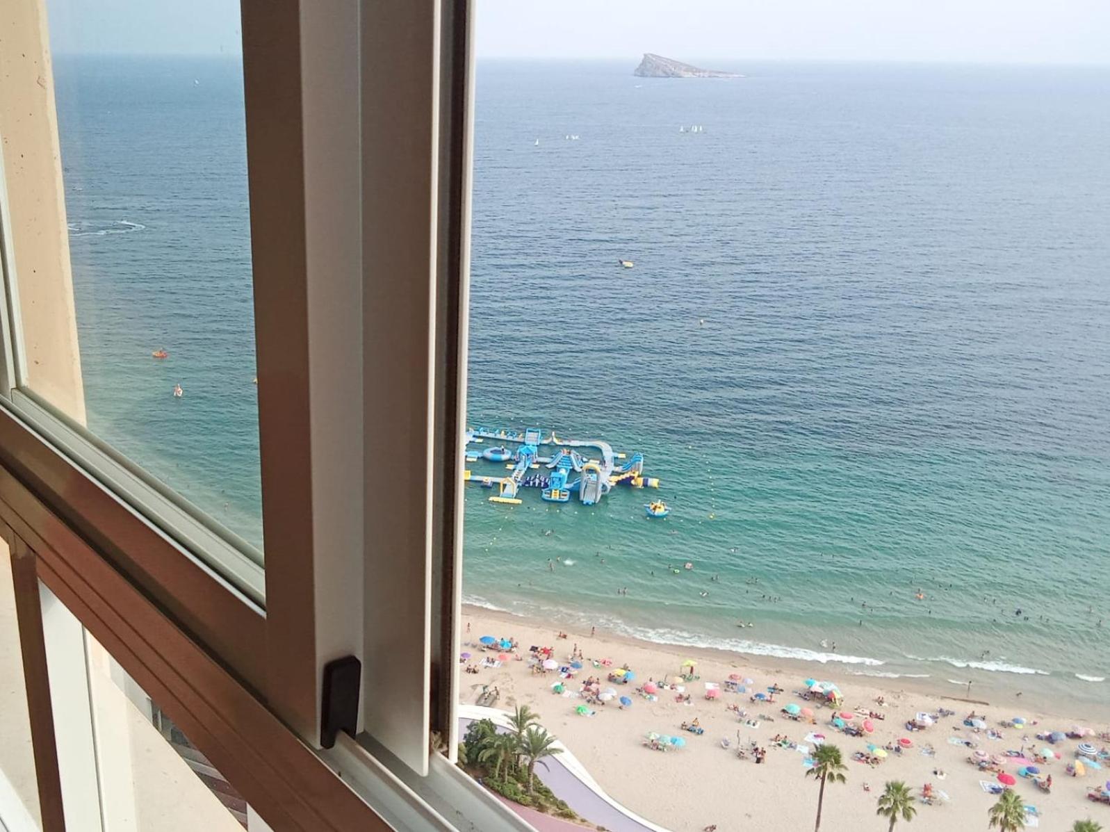 Appartamento Nuevo Apto Balcon De Poniente 1 A Linea Playa Torre 2 Luxe Sm Con Aire, Piscina,Jar Vistas Espectaculares Al Mar De Benidorm Esterno foto