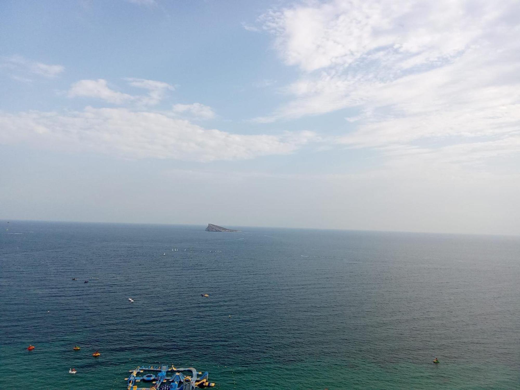 Appartamento Nuevo Apto Balcon De Poniente 1 A Linea Playa Torre 2 Luxe Sm Con Aire, Piscina,Jar Vistas Espectaculares Al Mar De Benidorm Esterno foto